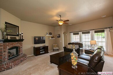 Wall of windows in Great room and Breakfast Nook