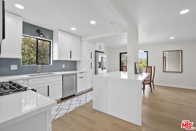 531 Benson Way, Thousand Oaks, CA 91360 - photo 3