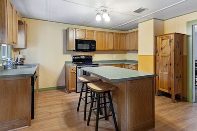 5 Jefferson Ave, Rochester, NH 03867 - photo 5