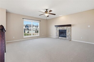 813 Glenview St, Leavenworth, KS 66048 - photo 6