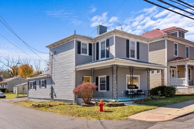 1102 W Beverley St, Staunton, VA 24401 - photo 3