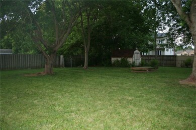 3360 Hillcrest Dr, Columbus, IN 47203 - photo 7