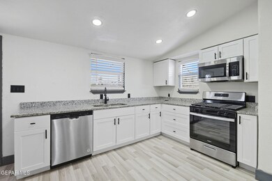 3800 Altura Ave unit Front, El Paso, TX 79903 - photo 6