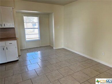 2112 Circle Dr, Copperas Cove, TX 76522 - photo 7