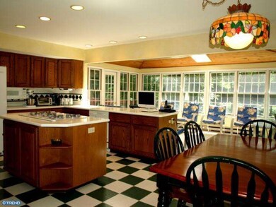 303 Sandcastle Ln, Bryn Mawr, PA 19010 - photo 5