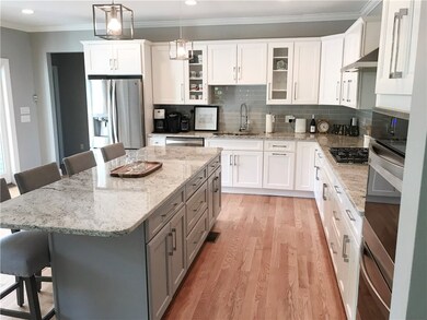 11 Meadow View Dr, Smithfield, RI 02917 - photo 4