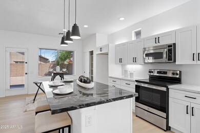 9110 W Palm Ln, Phoenix, AZ 85037 - photo 7