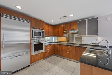 The Ritz-Carlton Residences, Baltimore, MD 21230 - photo 6