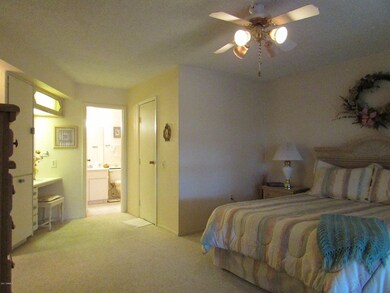 14023 N Palm Ridge Dr W, Sun City, AZ 85351 - photo 4