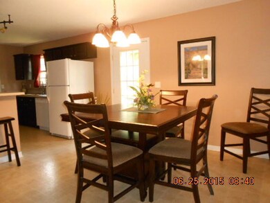 Dining room & kirchen area