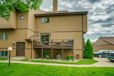 2881WarwickLpA_0046