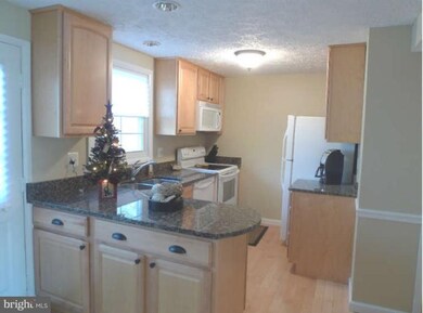 43 Dufief Ct, North Potomac, MD 20878 - photo 3