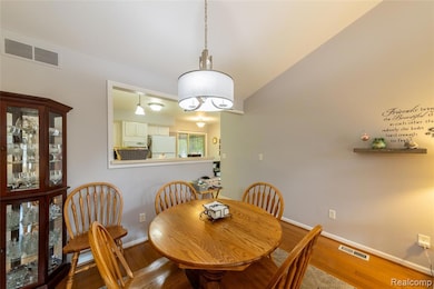 6 Canfield Cir, Dearborn Heights, MI 48127 - photo 7