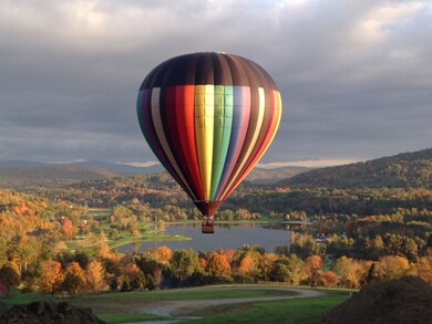 210 Galaxy Hill Ln unit 4, Quechee, VT 05059 - photo 3