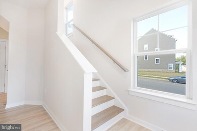 1744 Autumn Maple Leaf Dr, Dumfries, VA 22026 - photo 4