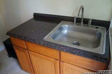 826 E Erie Ave unit C, San Antonio, TX 78212 - photo 5