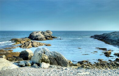 535 Tuckerman Ave, Middletown, RI 02842 - photo 6