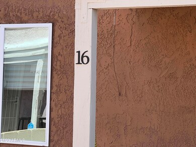 2847 N 46th Ave unit 16, Phoenix, AZ 85035 - photo 2