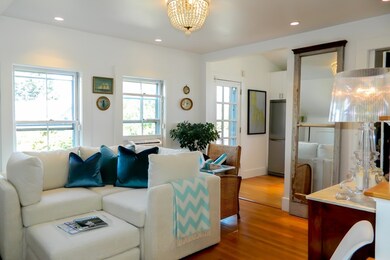 8 Franklin St unit 9, Marblehead, MA 01945 - photo 2