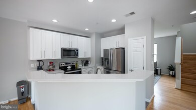 21017 Sojourn Ct, Germantown, MD 20876 - photo 3