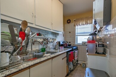 508 Hampshire St unit 510, Lawrence, MA 01841 - photo 5