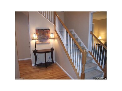 FOYER-STAIRCASE