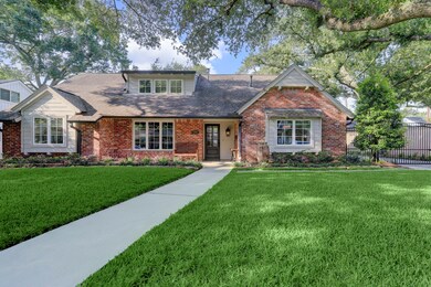 10027 Cedar Creek Dr, Houston, TX 77042 - photo 2