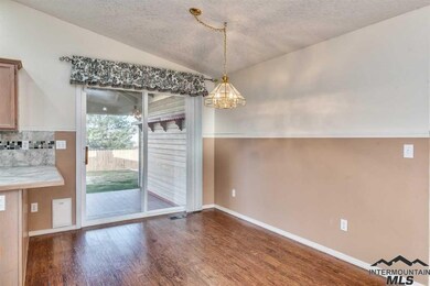 1401 Willow Creek Dr, Nampa, ID 83686 - photo 6