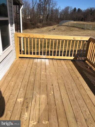 11130 Mountain View Cir, Hagerstown, MD 21740 - photo 4