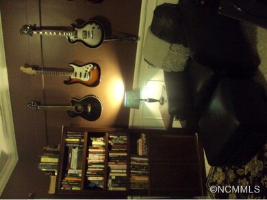 23 Trent Dr, Leicester, NC 28748 - photo 6