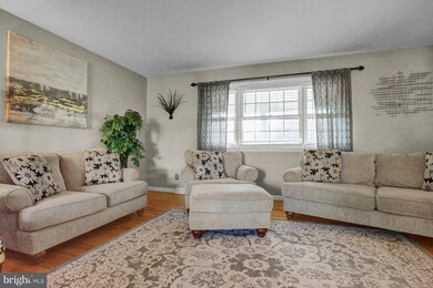 2705 Craig Ave, Reading, PA 19609 - photo 4