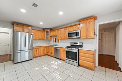 2908 Trenton Rd, Houston, TX 77093 - photo 4