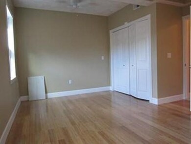 31 Tileston St unit 3, Boston, MA 02113 - photo 4