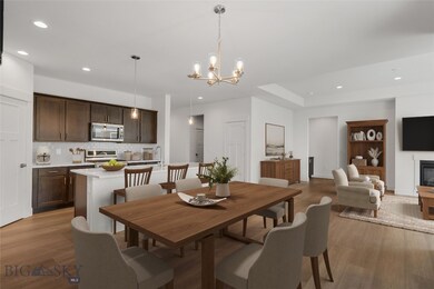 Virtually staged dining room