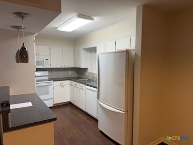 5503 Country Club Drive Unit #A Dr unit A, Victoria, TX 77904 - photo 4