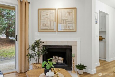 5300 Harbour Pointe Blvd unit 310A, Mukilteo, WA 98275 - photo 3