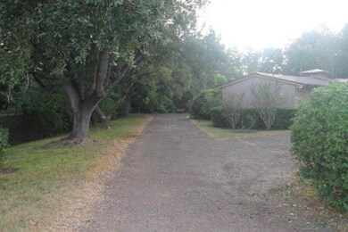 1301 S Texas Blvd, Weslaco, TX 78596 - photo 4