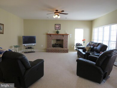 1104 Tolman Ln, Odenton, MD 21113 - photo 4