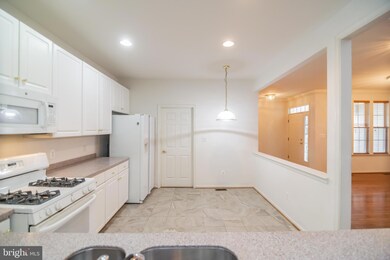 13751 Currant Loop, Gainesville, VA 20155 - photo 6