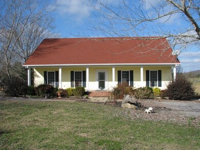 2539 Fairfield Pike, Shelbyville, TN 37160 - photo 2