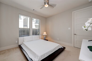 Bed room on the 1st floor