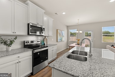 213 Whisparing Pines Ave unit 162, Conyers, GA 30094 - photo 5