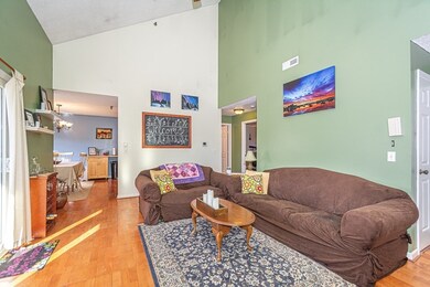 64 Tennis Plaza Rd unit 22, Dracut, MA 01826 - photo 4