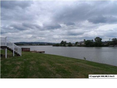 217 Lakepoint Dr, Gadsden, AL 35901 - photo 3