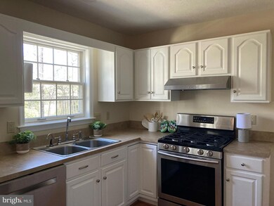 44096 Redbud Ln, California, MD 20619 - photo 7