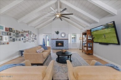 04-Family Room
