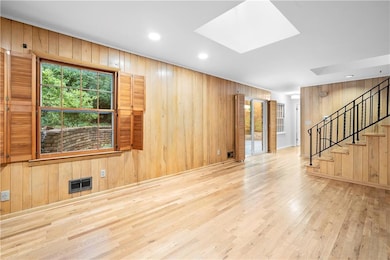 3560 Embry Cir, Atlanta, GA 30341 - photo 5