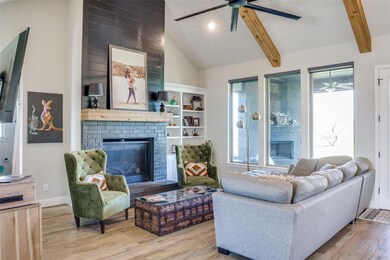 367 Red Bird Dr, Springtown, TX 76082 - photo 6