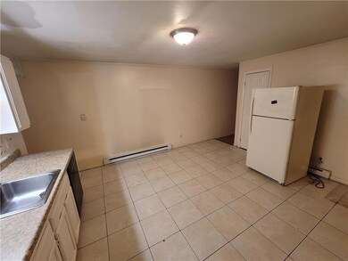 624 Main St unit 2B, Slatington, PA 18080 - photo 3