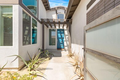 13-web-or-mls-8M4A4782